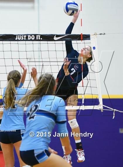 Thumbnail 2 in Coronado vs. Marymount (Durango Fall Classic) photogallery.