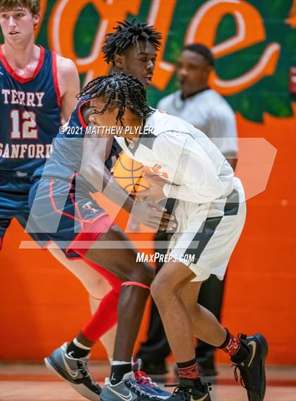Thumbnail 2 in Terry Sanford @ South View photogallery.