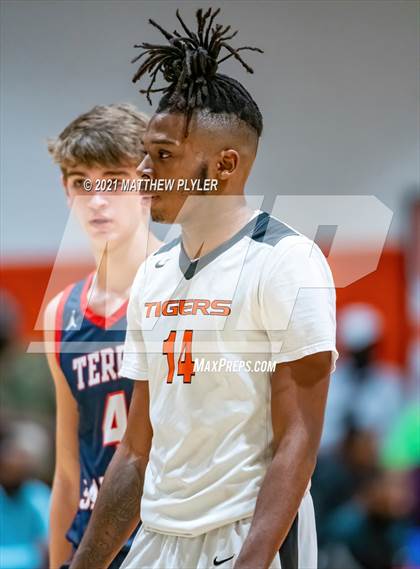 Thumbnail 2 in Terry Sanford @ South View photogallery.