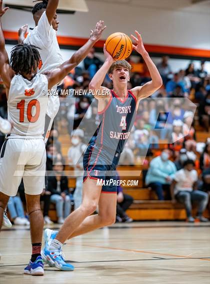 Thumbnail 2 in Terry Sanford @ South View photogallery.