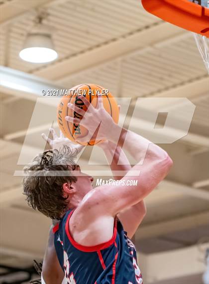 Thumbnail 3 in Terry Sanford @ South View photogallery.
