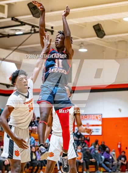 Thumbnail 3 in Terry Sanford @ South View photogallery.