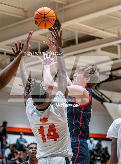 Thumbnail 2 in Terry Sanford @ South View photogallery.