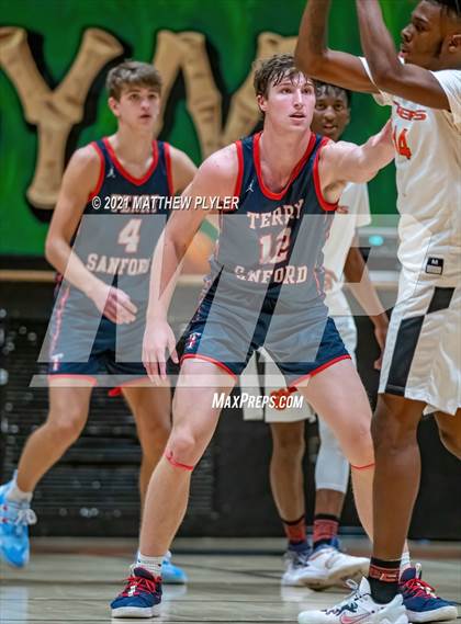 Thumbnail 3 in Terry Sanford @ South View photogallery.