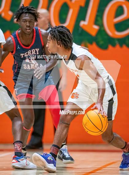 Thumbnail 2 in Terry Sanford @ South View photogallery.