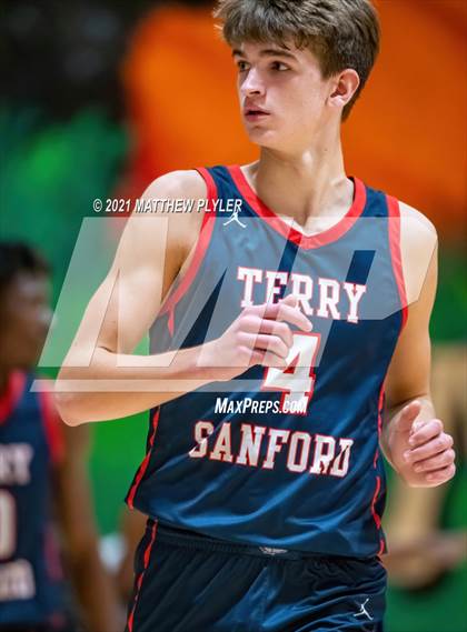 Thumbnail 1 in Terry Sanford @ South View photogallery.