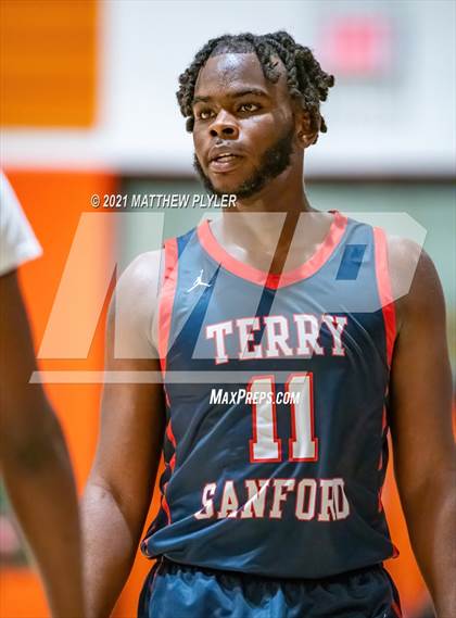 Thumbnail 3 in Terry Sanford @ South View photogallery.