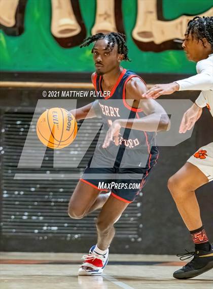 Thumbnail 2 in Terry Sanford @ South View photogallery.