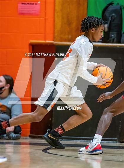 Thumbnail 2 in Terry Sanford @ South View photogallery.