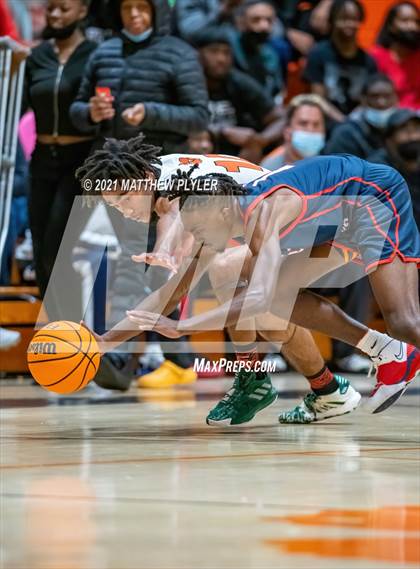 Thumbnail 3 in Terry Sanford @ South View photogallery.
