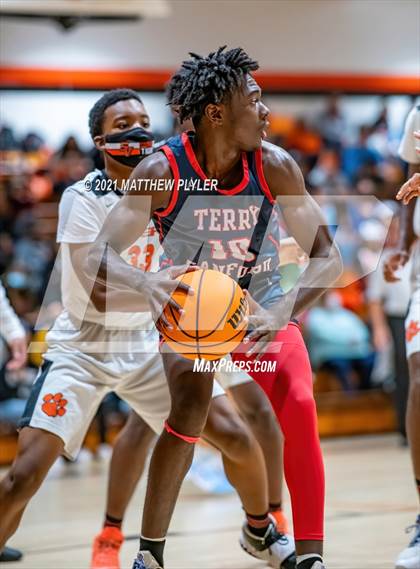 Thumbnail 3 in Terry Sanford @ South View photogallery.