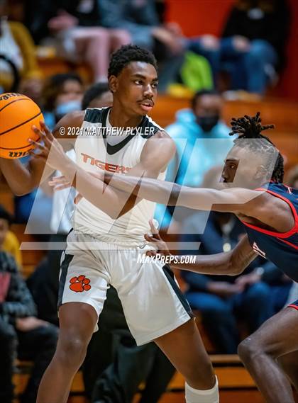 Thumbnail 2 in Terry Sanford @ South View photogallery.