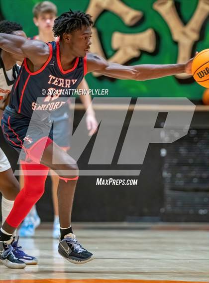 Thumbnail 3 in Terry Sanford @ South View photogallery.