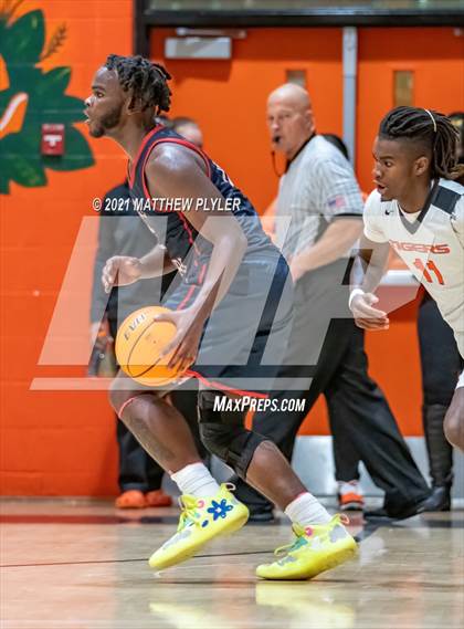 Thumbnail 3 in Terry Sanford @ South View photogallery.
