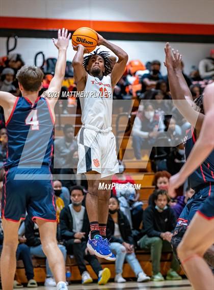 Thumbnail 3 in Terry Sanford @ South View photogallery.