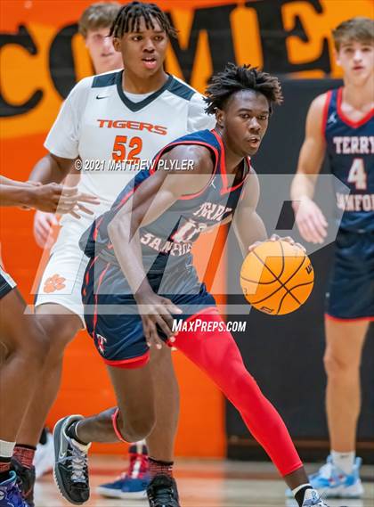 Thumbnail 3 in Terry Sanford @ South View photogallery.