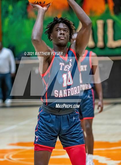 Thumbnail 3 in Terry Sanford @ South View photogallery.