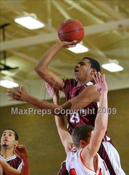 Thumbnail 2 in West Campus vs. Roseville (Titan Holiday Classic) photogallery.