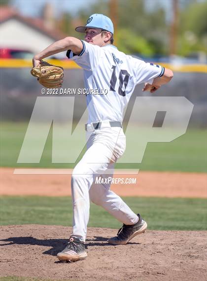 Thumbnail 3 in Pueblo West vs Mountain Pointe (Coach Bob Invitational) photogallery.