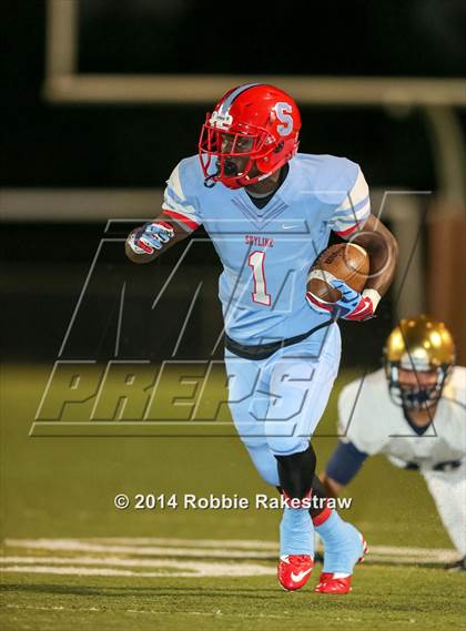 Thumbnail 1 in Dallas Jesuit @ Skyline photogallery.