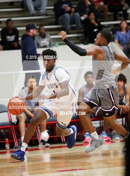 Thumbnail 2 in Fort Bend Elkins vs. Ridge Point (McDonald's Texas Invitational) photogallery.