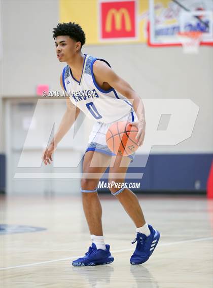 Thumbnail 2 in Fort Bend Elkins vs. Ridge Point (McDonald's Texas Invitational) photogallery.