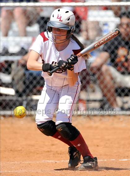 Thumbnail 3 in East Limestone vs. Oak Mountain (Bob Jones Invitational) photogallery.