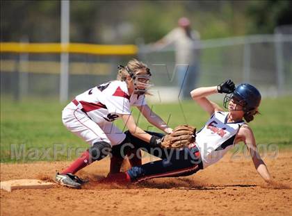 Thumbnail 3 in East Limestone vs. Oak Mountain (Bob Jones Invitational) photogallery.