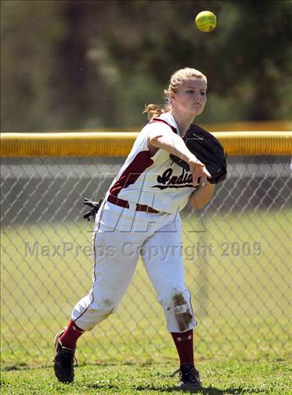 Thumbnail 3 in East Limestone vs. Oak Mountain (Bob Jones Invitational) photogallery.