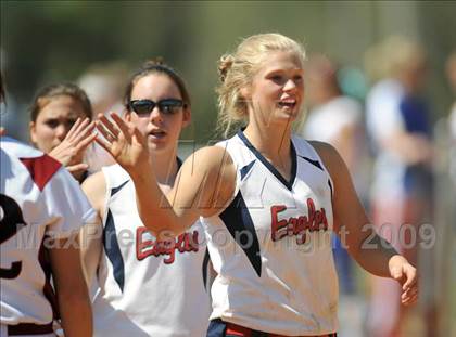Thumbnail 3 in East Limestone vs. Oak Mountain (Bob Jones Invitational) photogallery.
