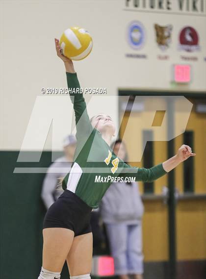Thumbnail 1 in Kingsburg vs. Mira Monte (CIF CS D4 Semifinal) photogallery.
