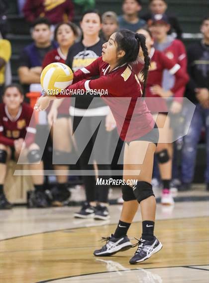 Thumbnail 3 in Kingsburg vs. Mira Monte (CIF CS D4 Semifinal) photogallery.