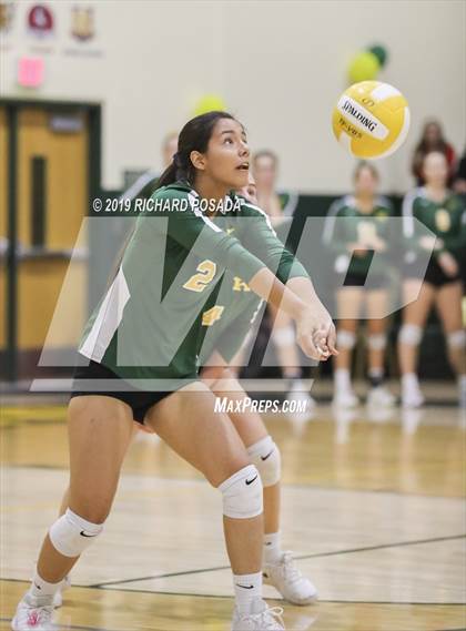 Thumbnail 3 in Kingsburg vs. Mira Monte (CIF CS D4 Semifinal) photogallery.