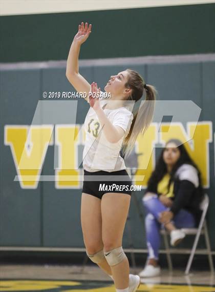 Thumbnail 3 in Kingsburg vs. Mira Monte (CIF CS D4 Semifinal) photogallery.