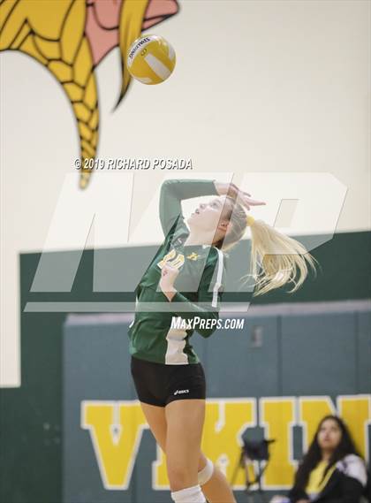 Thumbnail 2 in Kingsburg vs. Mira Monte (CIF CS D4 Semifinal) photogallery.