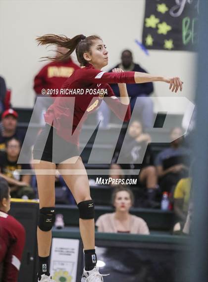 Thumbnail 3 in Kingsburg vs. Mira Monte (CIF CS D4 Semifinal) photogallery.