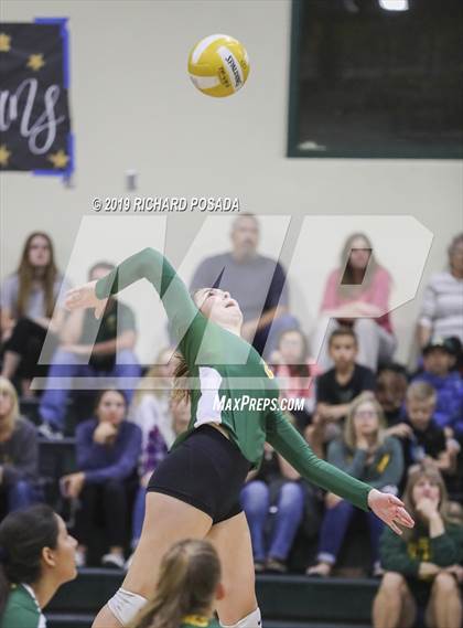 Thumbnail 2 in Kingsburg vs. Mira Monte (CIF CS D4 Semifinal) photogallery.
