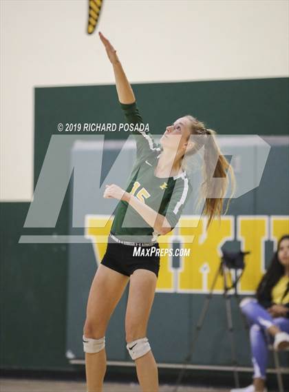 Thumbnail 3 in Kingsburg vs. Mira Monte (CIF CS D4 Semifinal) photogallery.