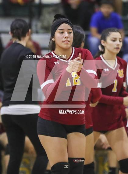 Thumbnail 3 in Kingsburg vs. Mira Monte (CIF CS D4 Semifinal) photogallery.