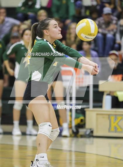 Thumbnail 2 in Kingsburg vs. Mira Monte (CIF CS D4 Semifinal) photogallery.