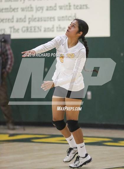 Thumbnail 2 in Kingsburg vs. Mira Monte (CIF CS D4 Semifinal) photogallery.