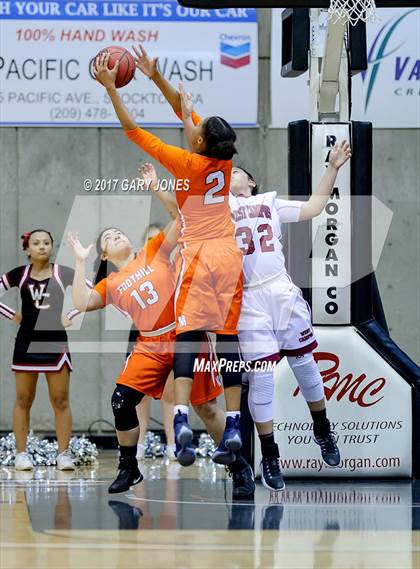 Thumbnail 3 in Foothill vs West Campus (CIF SJS D4 Final) photogallery.