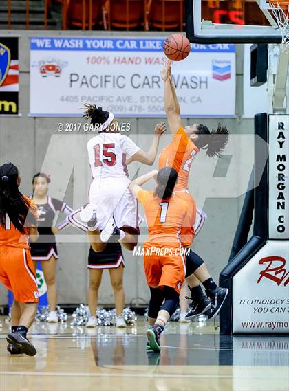 Thumbnail 2 in Foothill vs West Campus (CIF SJS D4 Final) photogallery.
