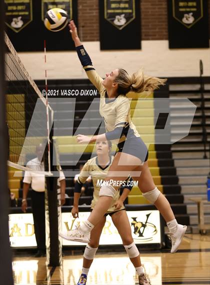 Thumbnail 3 in Casteel @ Verrado photogallery.