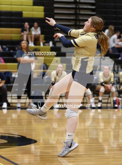 Thumbnail 1 in Casteel @ Verrado photogallery.