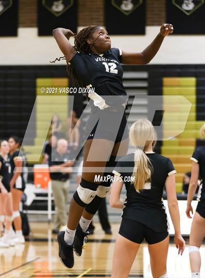 Thumbnail 1 in Casteel @ Verrado photogallery.