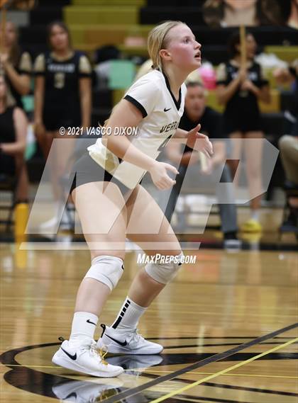 Thumbnail 3 in Casteel @ Verrado photogallery.