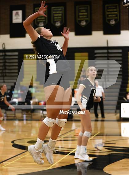 Thumbnail 2 in Casteel @ Verrado photogallery.