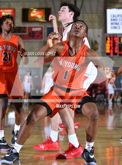 Thumbnail 1 in Whitney Young @ Mater Dei (Nike Extravaganza) photogallery.