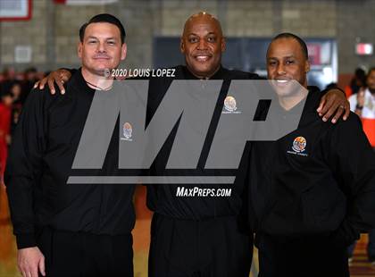 Thumbnail 1 in Whitney Young @ Mater Dei (Nike Extravaganza) photogallery.
